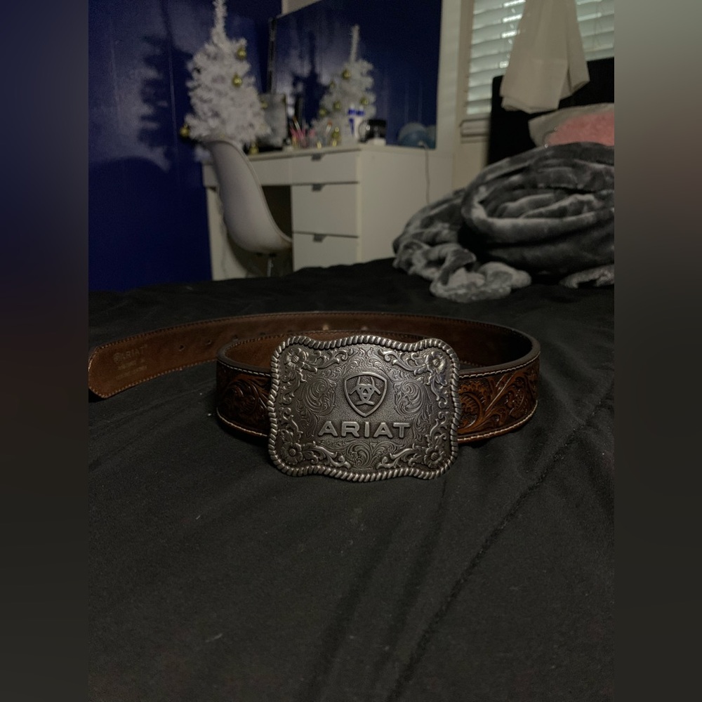 Ariat belt